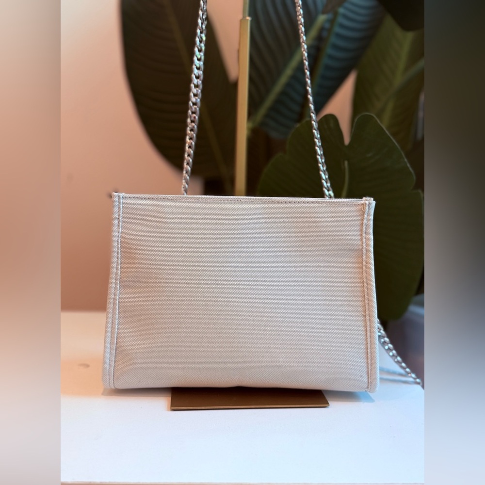 Dior - Picture 4 of 5